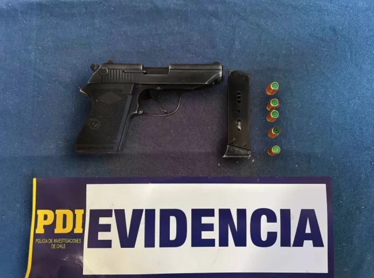 Detienen adolescente que manipulaba un arma en sitio eriazo de Rancagua