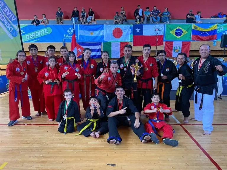 Academia de Karate Kempo Gikam de Curicó Logra un destacado tercer lugar en el Gran Campeonato Sudamericano de Karate en Villarrica