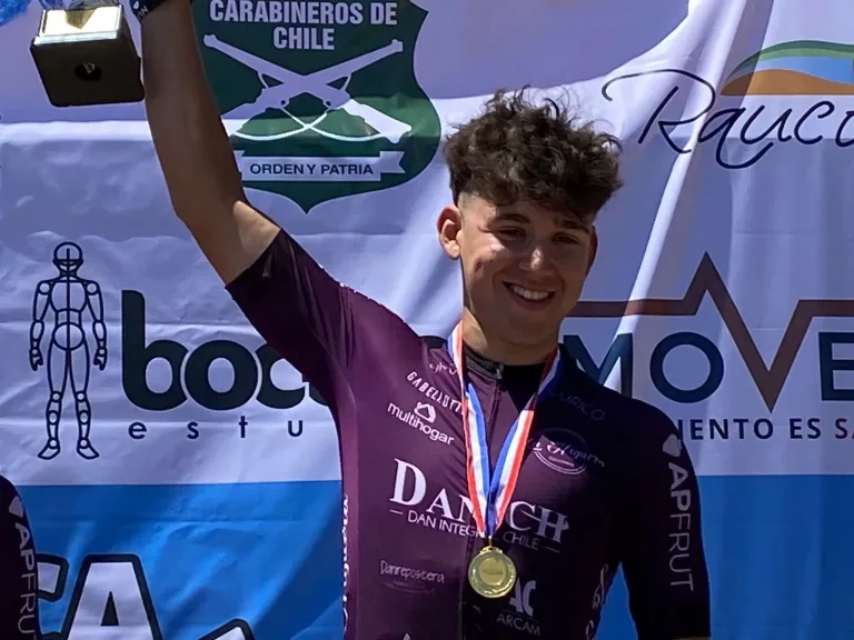 Felipe Pizarro flamante ganador de la Clásica de Ciclismo Curicó – Iloca 2024
