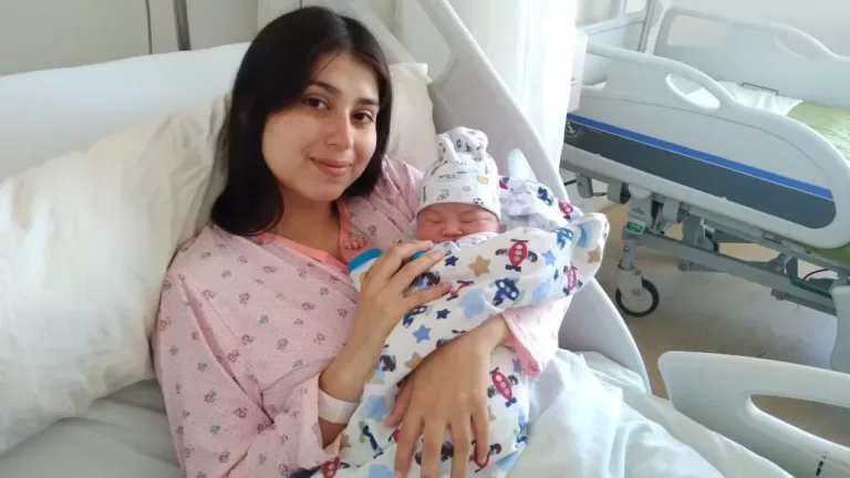 Historia de vida: Misael, el primer recién nacido del 2024 en el Hospital Regional de Talca