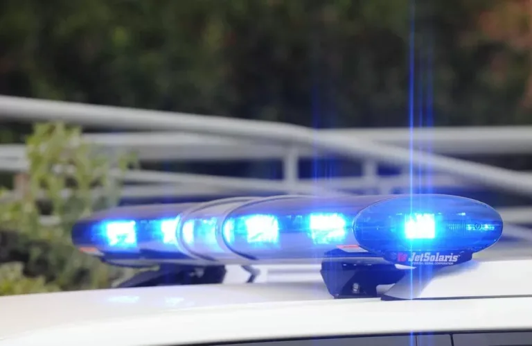 Encuentran cuerpo de hombre baleado y amarrado en Coinco