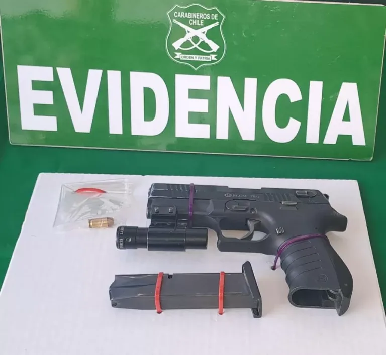 Carabineros detiene a sujeto por porte ilegal de arma de fuego en el centro de San Fernando