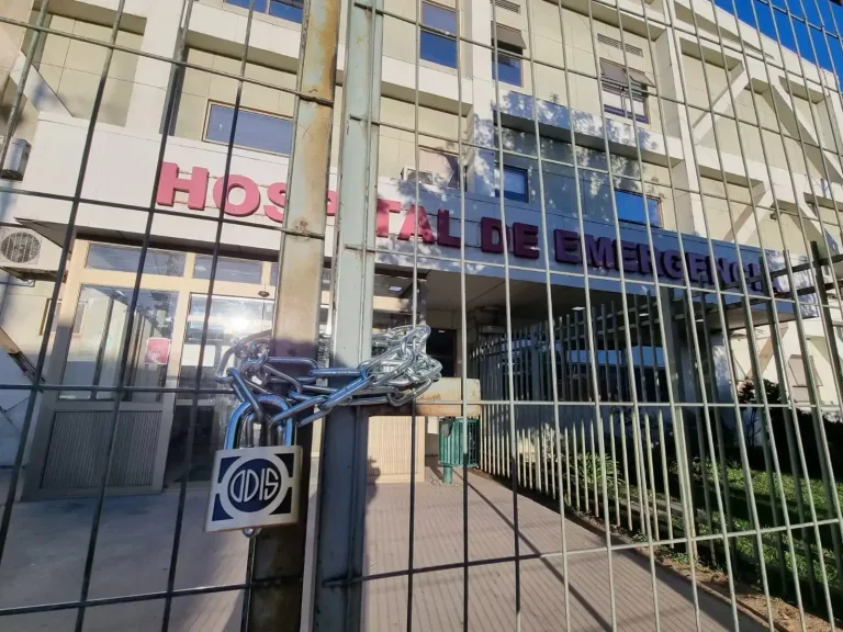 Afinan detalles para la entrega del antiguo edificio que ocupó el Hospital de Curicó Afinan detalles para la entrega del antiguo edificio que ocupó el Hospital de Curicó