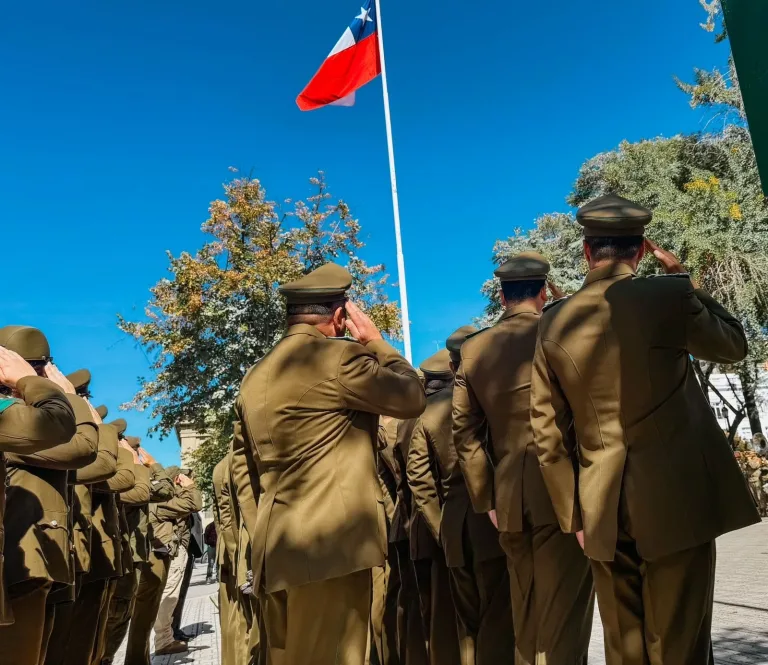 Carabineros comienza su aniversario con ceremonia de izamiento del Pabellón Nacional en Talca Carabineros comienza su aniversario con ceremonia de izamiento del Pabellón Nacional en Talca