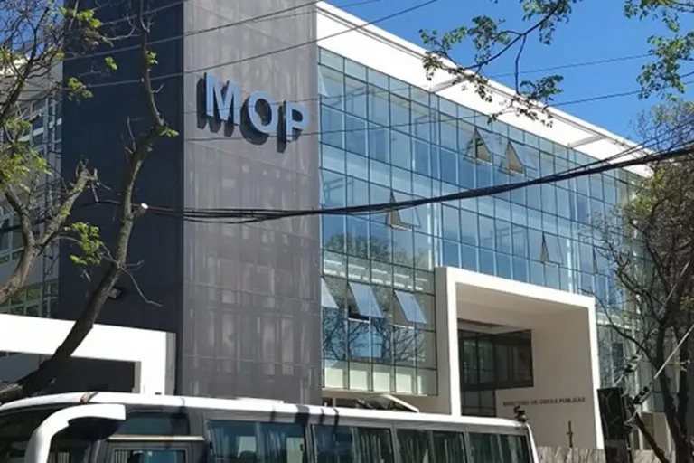 Cruce de acusaciones en torno a la gestión presupuestaria en el Ministerio de Obras Públicas de la Región del Maule