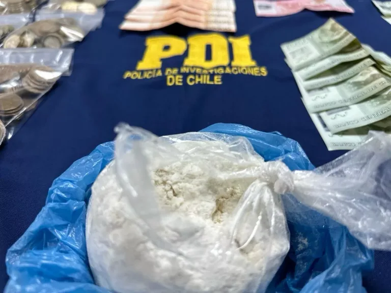 Detienen a una chilena y un venezolano por tráfico de drogas en Talca