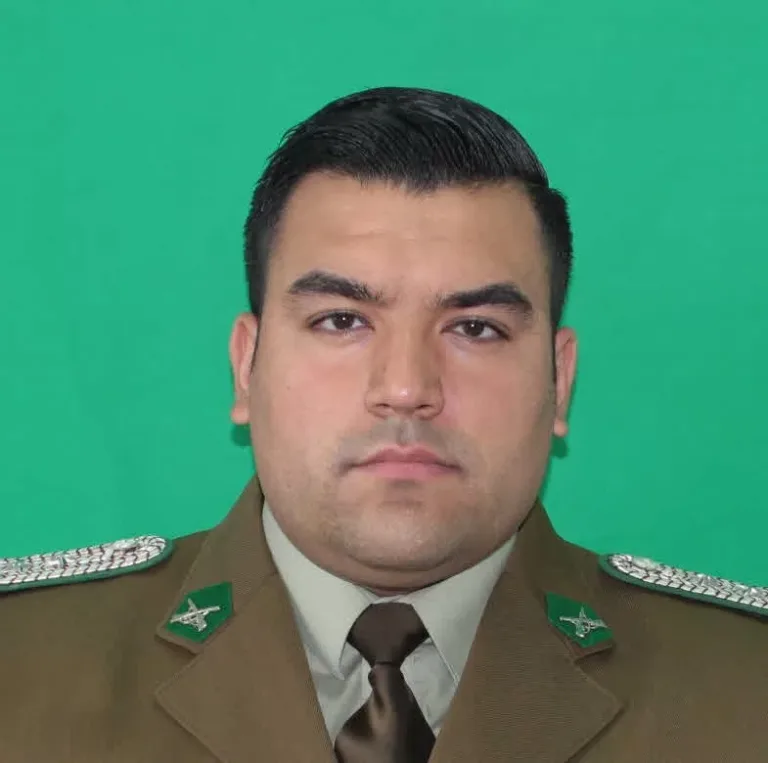 Carabinero es asesinado tras balacera con delincuentes en Quinta Normal Carabinero es asesinado tras balacera con delincuentes en Quinta Normal