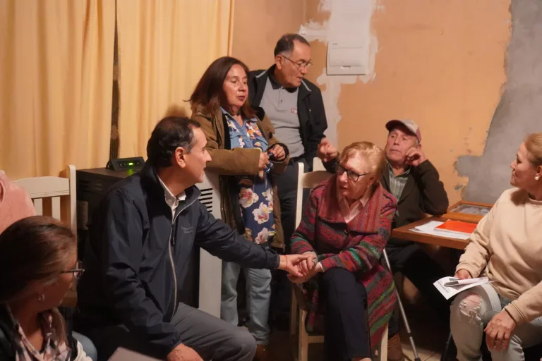 Realizan reunión Clave para la seguridad pública y vial en el sector de calle Las Heras de Curicó