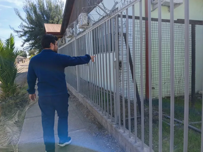 Roban detector de latido fetal desde el Cesfam Miguel Ángel Arenas de Curicó