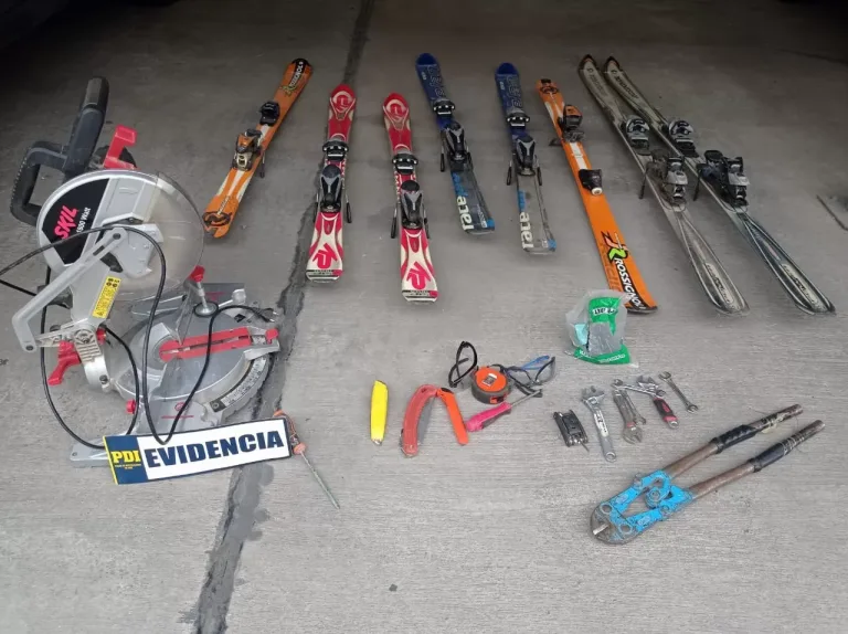 Detienen a sujeto que fue sorprendido con herramientas y artículos deportivos robados en Rancagua