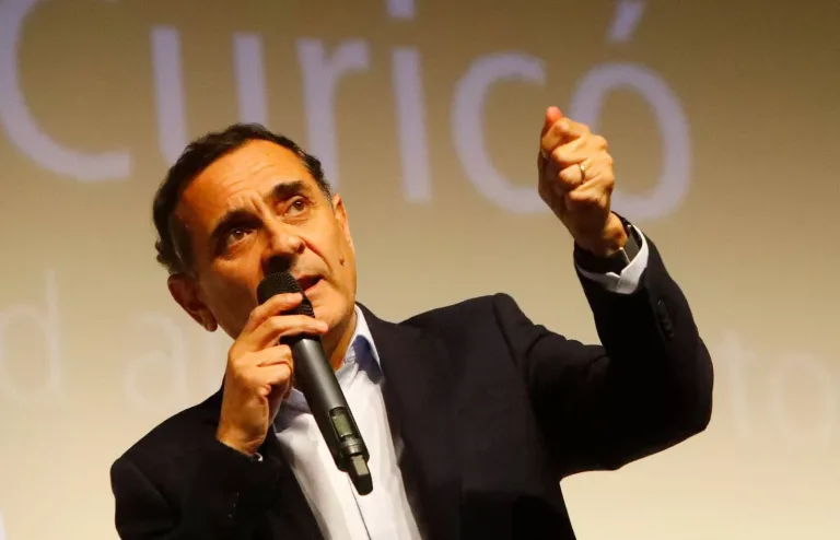 Alcalde de Curicó exige mayor coordinación contra la delincuencia Alcalde de Curicó exige mayor coordinación contra la delincuencia