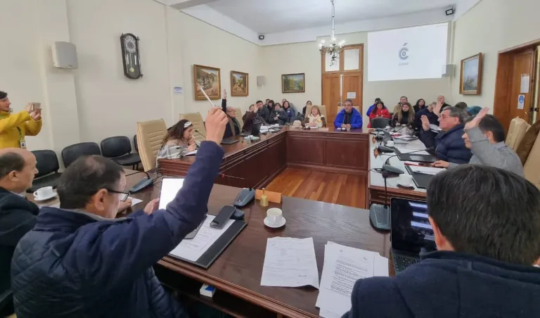 Concejo Municipal de Curicó aprueba proyecto pionero de Hidroterapia para el Centro Educativo Integral