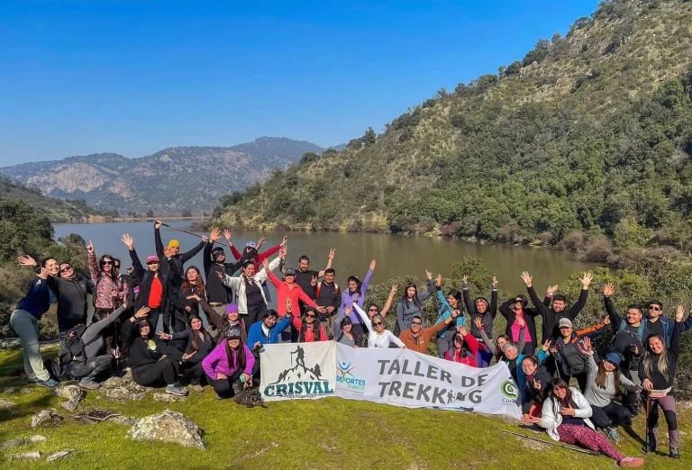 Curicanos continúan explorando la naturaleza en el Taller de Trekking