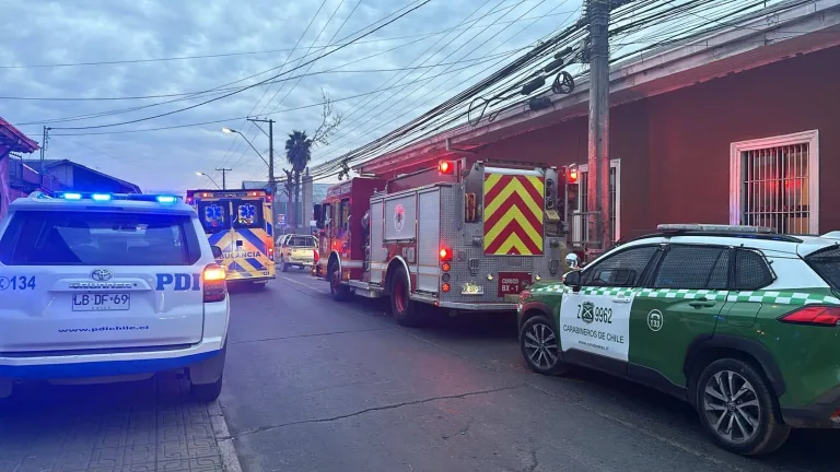 Explosión de calefón en vivienda deja dos heridos en Curicó (Video)