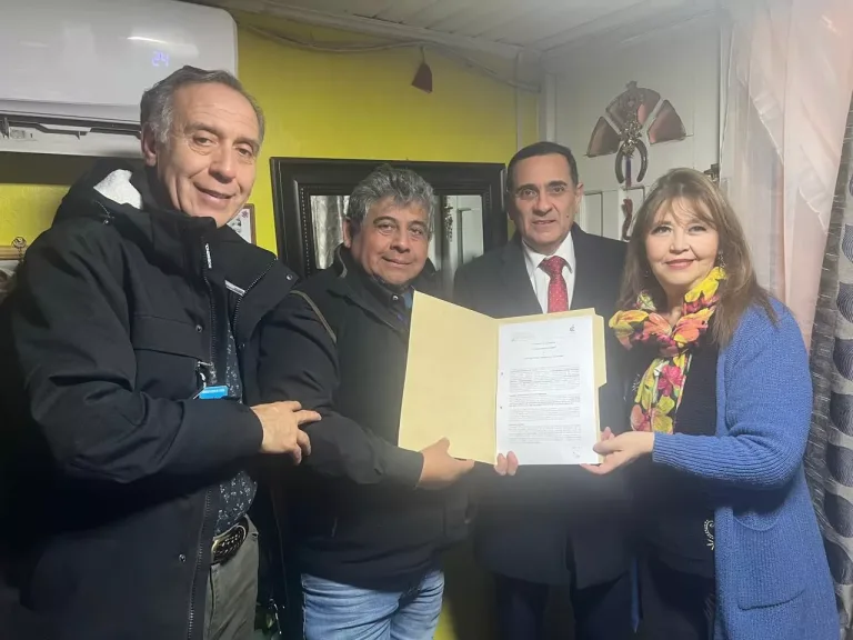 Junta de Vecinos Estrecho de Magallanes celebra la recepción del comodato para futura sede social