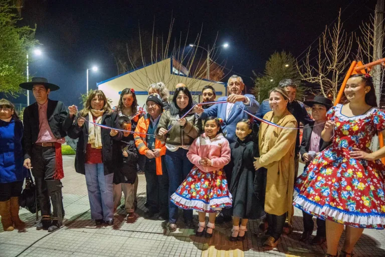 Inauguran Espacio Cultural y renovadas áreas verdes en la comuna de Rauco