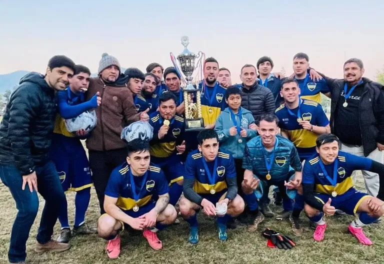 Santa Elena, Los Castaños y Los de Siempre, campeones de sus categorías en el Torneo de Invierno de la Liga Campesina de Curicó 2024