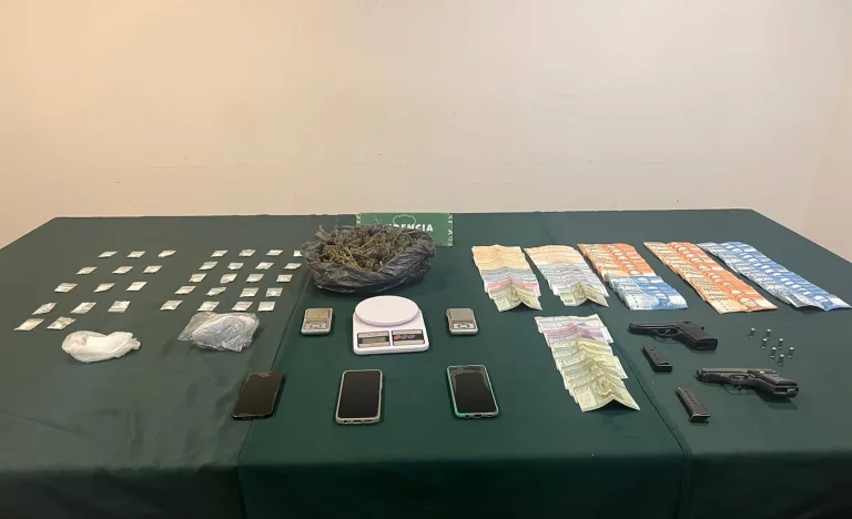 Tres detenidos por tráfico de drogas en la costa curicana