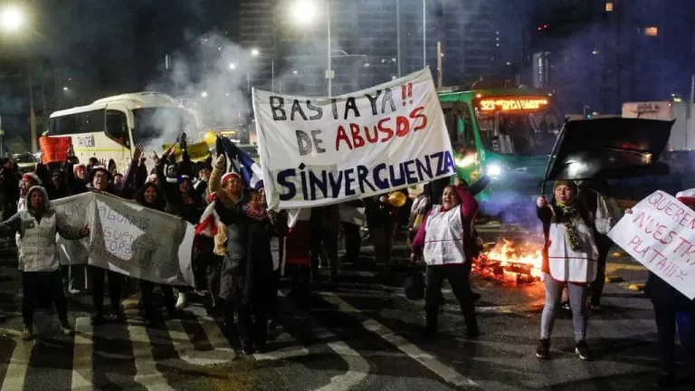 Manipuladoras de Alimentos inician paro nacional por finiquitos impagos