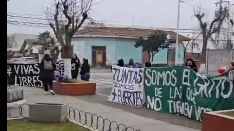 Protesta en Sagrada Familia contra Administrador Municipal: lo acusan de abuso de poder (Video)