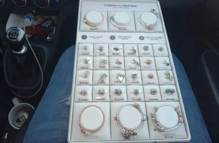 Dos Mujeres en prisión preventiva por serie de robos de joyas en Curicó y San Fernando