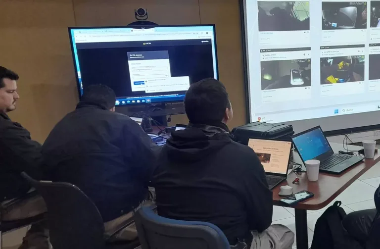 Fiscalía del Maule y PDI realizan operativo masivo en Curicó, Talca y Pelarco: 10 domicilios allanados y 8 detenidos