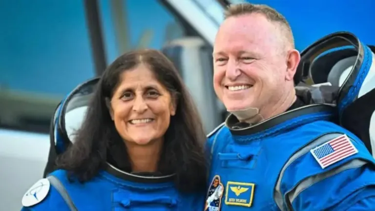 Astronautas fueron por 8 días al espacio y quedaran varados hasta el 2025