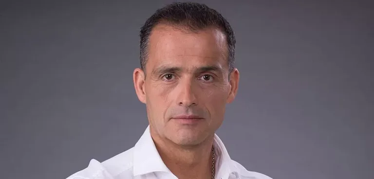 Detienen a equipo de prensa de TVN en Venezuela