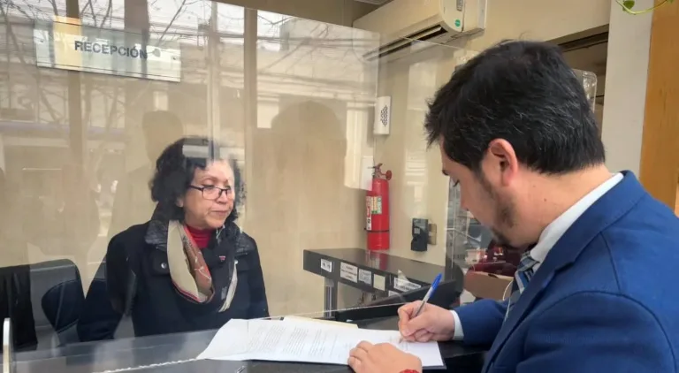 Diputado Hugo Rey presentó denuncia ante Fiscal Regional por Graves Irregularidades en Hospital de Talca.