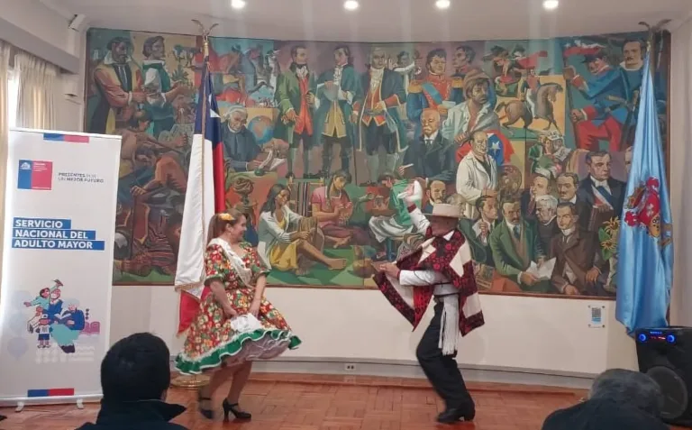 Parejas de Curicó, Talca, Linares y Cauquenes competirán en el Campeonato Regional de Cueca para Personas Mayores