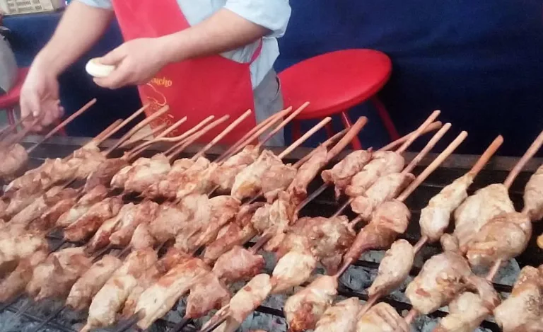 Expositores gastronómicos de Curicó se capacitan para brillar en la Fiesta de la Chilenidad 2024