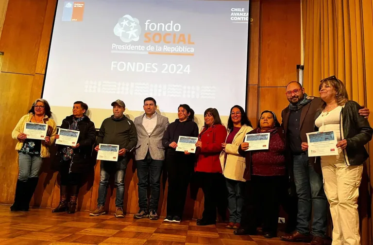 Entregan fondos del FONDES 2024 que impulsan proyectos comunitarios en Linares Entregan fondos del FONDES 2024 que impulsan proyectos comunitarios en Linares
