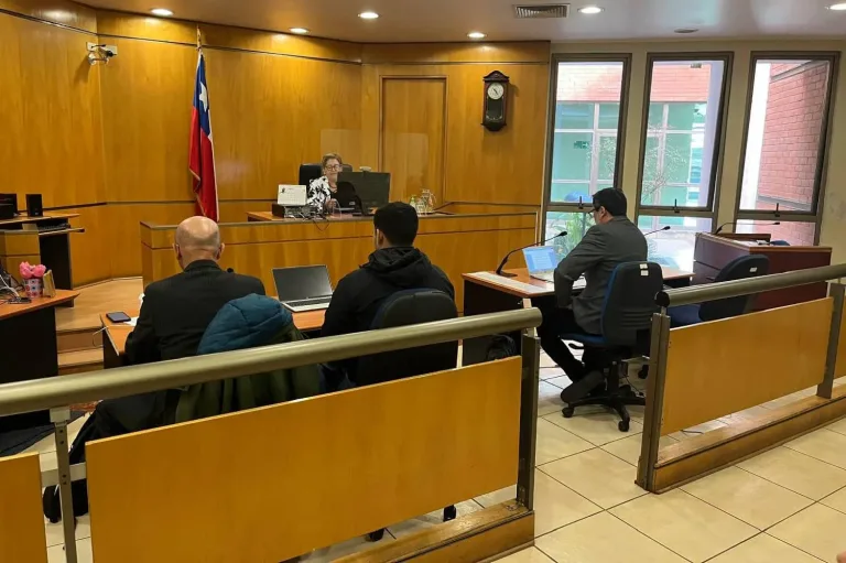 Internación provisoria para tres adolescentes por robo con homicidio de exfuncionario municipal de Cumpeo
