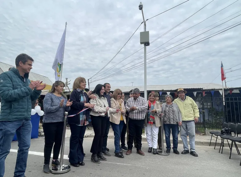 Villa Estrecho de Magallanes celebra su 32° aniversario e inaugura avanzado sistema de cámaras de seguridad Villa Estrecho de Magallanes celebra su 32° aniversario e inaugura avanzado sistema de cámaras de seguridad
