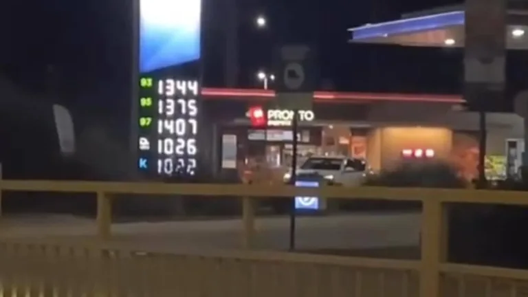 Violento asalto a servicentro Copec en avenida Alessandri con Ruta 5 Sur
