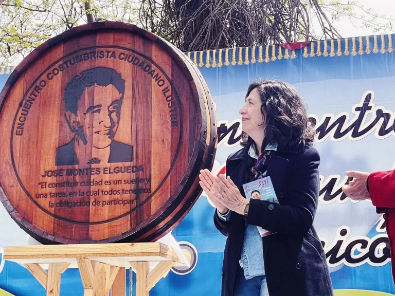 El Encuentro Costumbrista de Curicó rinde homenaje a su fundador con su nuevo nombre ‘Ciudadano Ilustre José Montes Elgueda’ El Encuentro Costumbrista de Curicó rinde homenaje a su fundador con su nuevo nombre ‘Ciudadano Ilustre José Montes Elgueda’