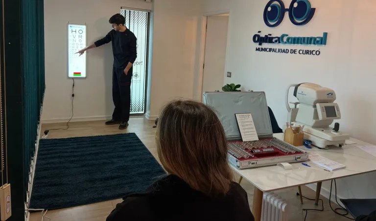 Abre sus puertas la Óptica Comunal en Curicó, facilitando el acceso a servicios oftalmológicos a sus habitantes Abre sus puertas la Óptica Comunal en Curicó, facilitando el acceso a servicios oftalmológicos a sus habitantes