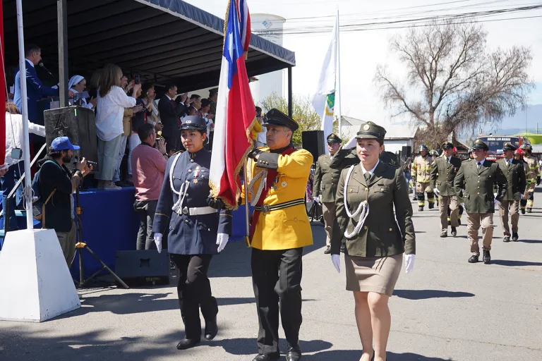 Gran participación ciudadana en el Desfile Anual de Los Niches en honor al aniversario de Curicó Gran participación ciudadana en el Desfile Anual de Los Niches en honor al aniversario de Curicó