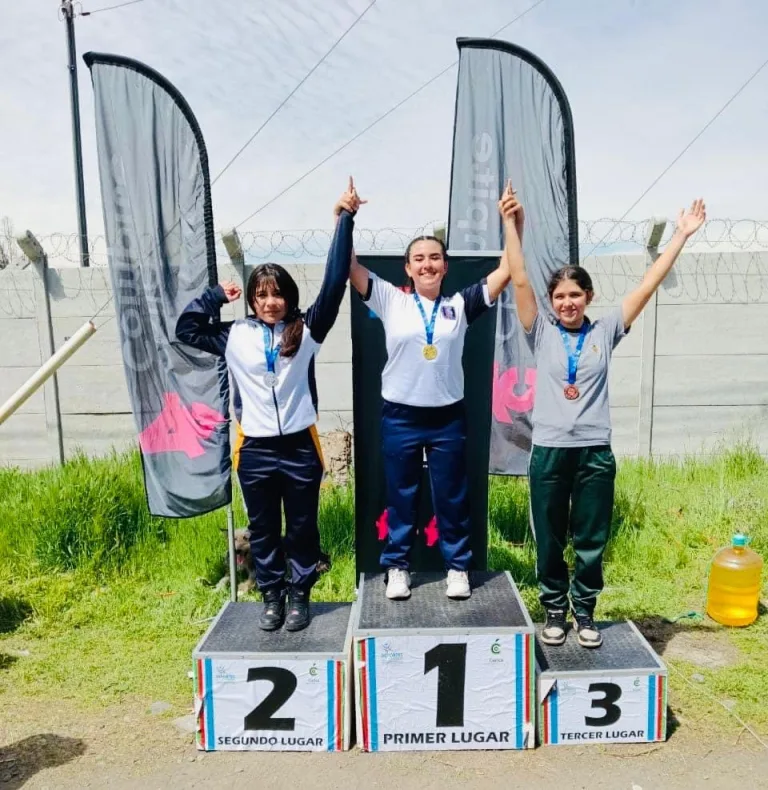 Jóvenes promesas de ciclismo representarán al Maule en los Juegos Escolares 2024 Jóvenes promesas de ciclismo representarán al Maule en los Juegos Escolares 2024