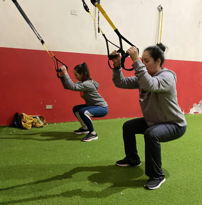 El TRX sigue captando adeptos en Curicó El TRX sigue captando adeptos en Curicó