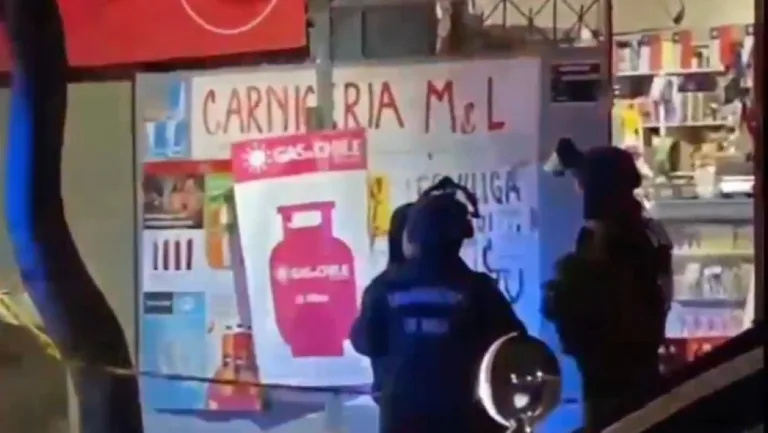 Violento asalto en Talca termina con un asaltante fallecido tras enfrentamiento en un almacén Violento asalto en Talca termina con un asaltante fallecido tras enfrentamiento en un almacén