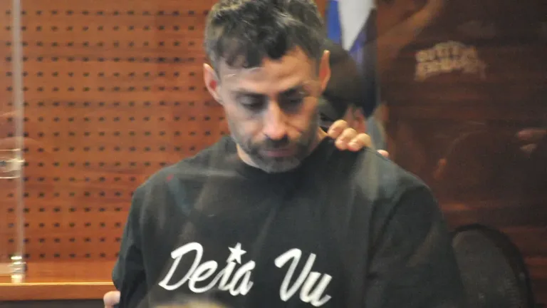 Decretan prisión preventiva para Jorge Valdivia tras denuncia por violación Decretan prisión preventiva para Jorge Valdivia tras denuncia por violación