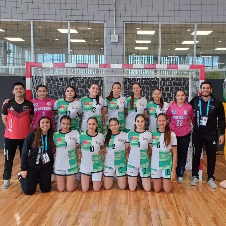 Curicanas integran equipo de Balonmano que se coronó campeón nacional de los Juegos deportivos Escolares 2024 Curicanas integran equipo de Balonmano que se coronó campeón nacional de los Juegos deportivos Escolares 2024