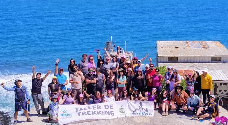 Taller de Trekking de la Corporación de Deportes realizó su penúltima aventura del año Taller de Trekking de la Corporación de Deportes realizó su penúltima aventura del año