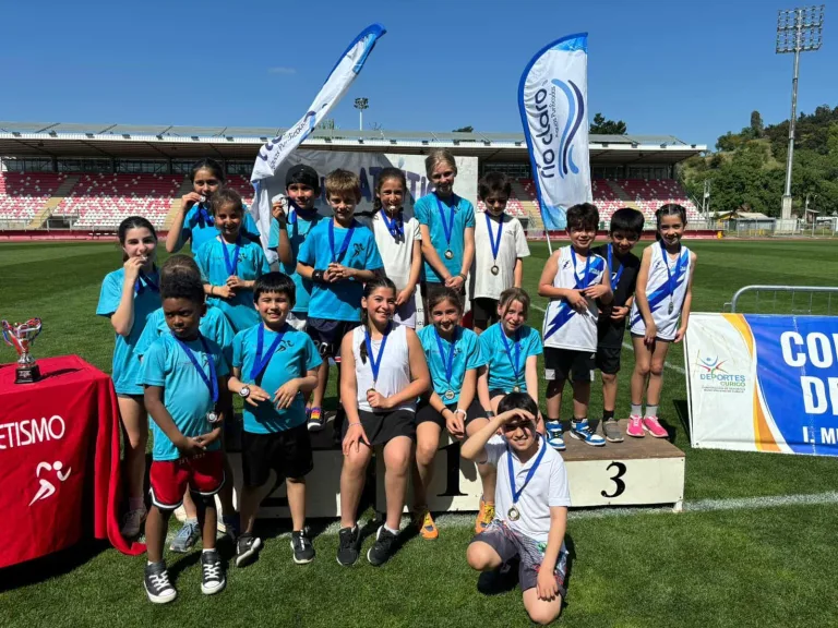 Jóvenes atletas del taller formativo de la Corporación de Deportes de Curicó brillaron en el Torneo Glorias del Ejército 2024 Jóvenes atletas del taller formativo de la Corporación de Deportes de Curicó brillaron en el Torneo Glorias del Ejército 2024