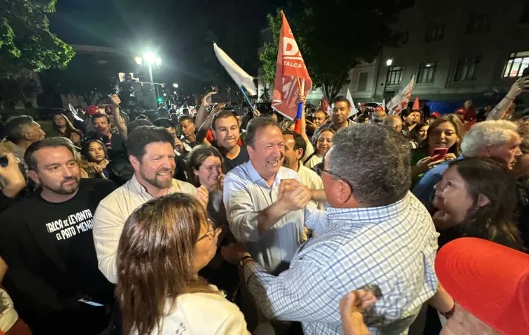 Juan Carlos Díaz fue reelecto con récord histórico en Talca Juan Carlos Díaz fue reelecto con récord histórico en Talca