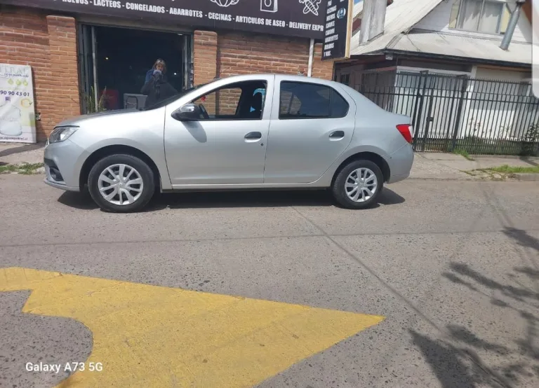 Carabineros investiga robo con violencia a conductor en Sarmiento Carabineros investiga robo con violencia a conductor en Sarmiento
