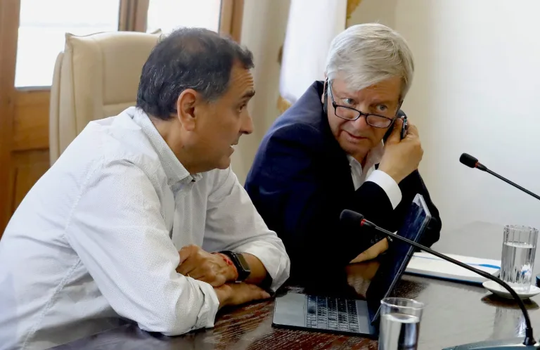 Reunión clave entre alcalde electo y alcalde en ejercicio marca el inicio del traspaso de mando en Curicó