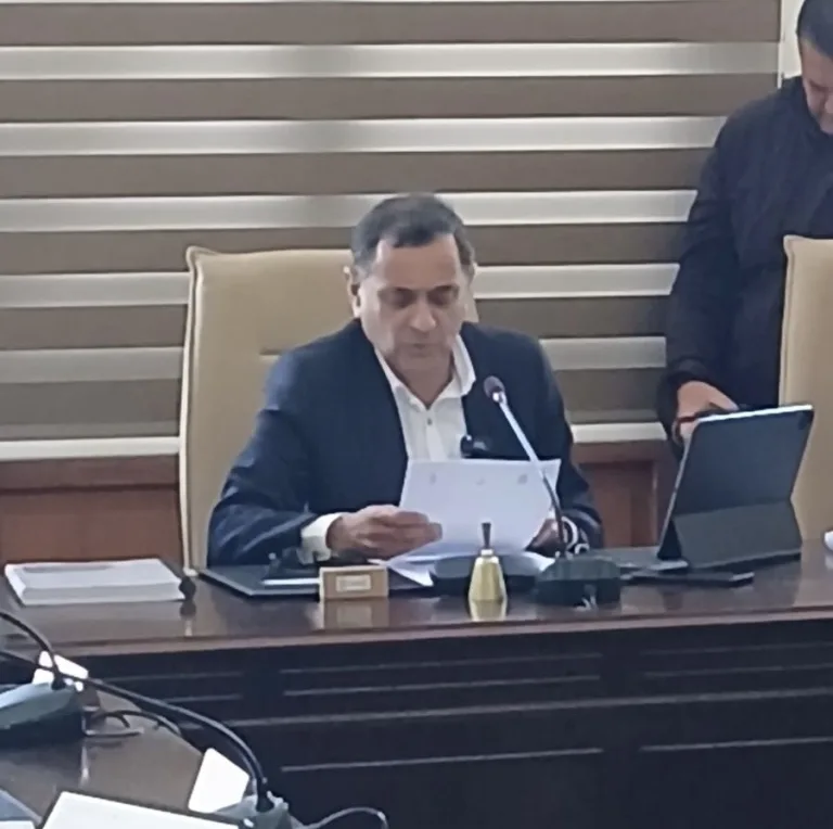 Alcalde Javier Muñoz Riquelme presenta su renuncia oficial al cargo en Curicó para postular al Congreso Alcalde Javier Muñoz Riquelme presenta su renuncia oficial al cargo en Curicó para postular al Congreso