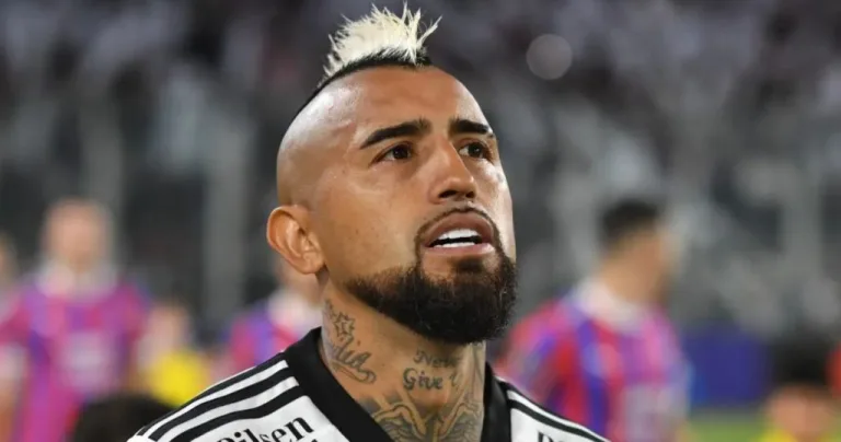 Confuso incidente nocturno involucra a Arturo Vidal y jugadores de Colo Colo en Vitacura Confuso incidente nocturno involucra a Arturo Vidal y jugadores de Colo Colo en Vitacura